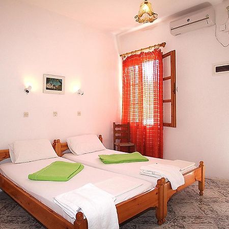 Karidies Appartement Skopelos Buitenkant foto